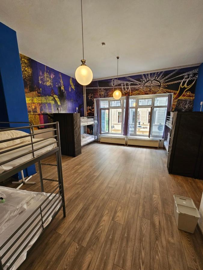 Central Beds Budapest Extérieur photo
